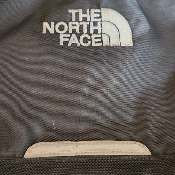 The North Face black womans belt bag - Picture 2 of 10